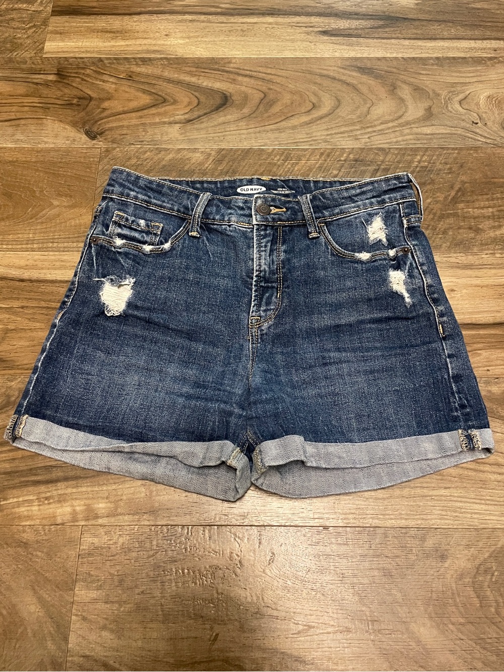 Old Navy High-Rise Distressed Secret Slimming Pockets Cuffed Denim Shorts Size 4